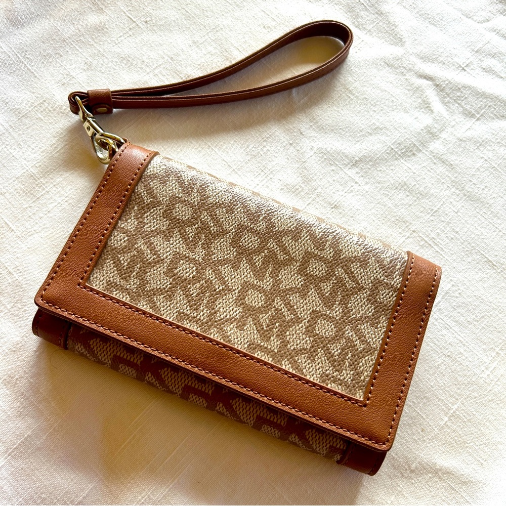 DKNY Wristlet/Wallet